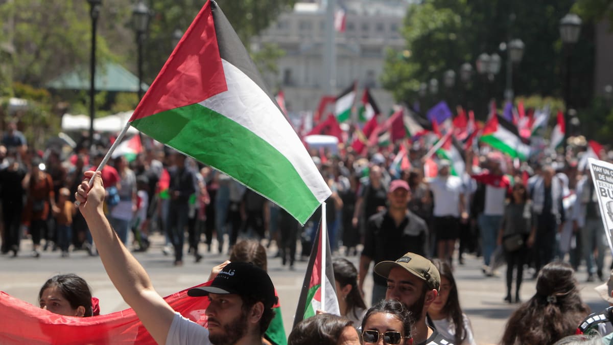 Comunidad Palestina acusa “estigmatización colectiva” y emplaza a Presidente Kast por dichos de embajador Zaliasnik