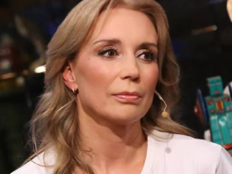 ¿Problemas festivaleros? Aseguran compleja razón por la que Mega habría aplazado el nombramiento de Karen Doggenweiler como animadora de Viña 2025