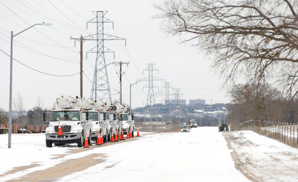 Equipos de emergencia intentar reponer el sistema energético en Fort Worth