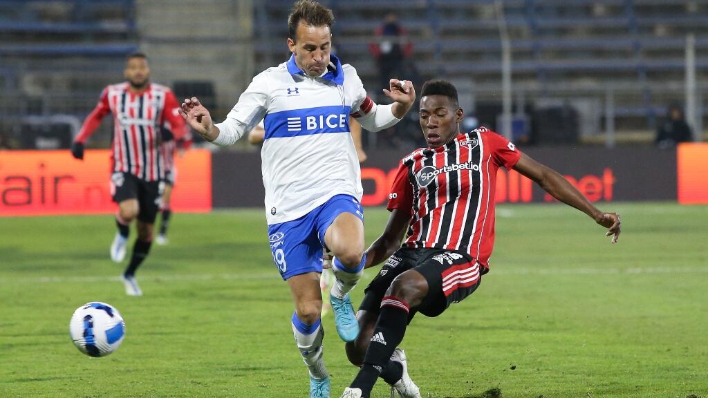 ¿Por cuántos goles debe ganar la UC para avanzar a los cuartos de final de la Copa Sudamericana?