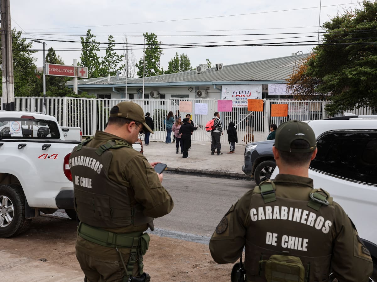 Funcionarios de salud de Puente Alto deponen paro anunciado para este lunes y mantienen estado de alerta