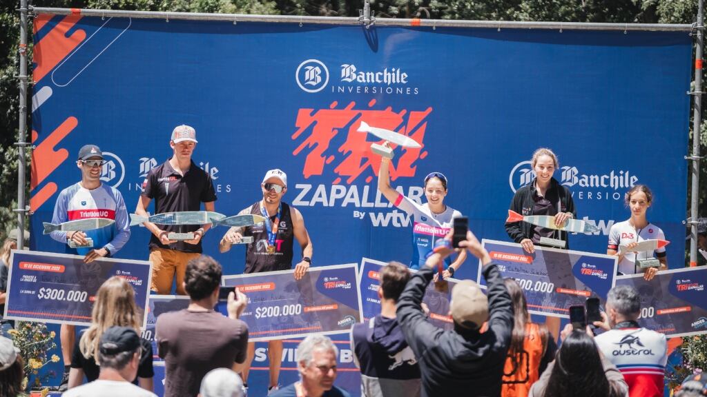 Vicente Trewhela y Catalina Salazar se impusieron en el Triatlón de Zapallar