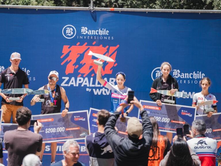 Vicente Trewhela y Catalina Salazar se impusieron en el Triatlón de Zapallar