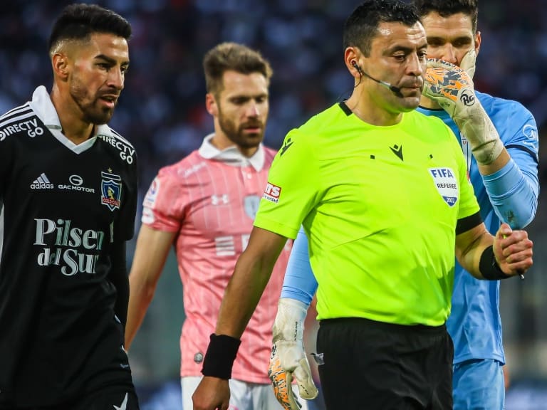Roberto Tobar justifica sus decisiones en el clásico entre Colo Colo y la UC: "La eventual segunda amarilla a Montes es una situación normal de juego"