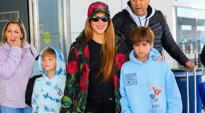NEW YORK, NY - MARCH 9: Sasha Pique Mebarak, Shakira and Milan Pique Mebarak are seen at JFK Airport on March 9, 2023 in New York City. (Photo by MEGA/GC Images)