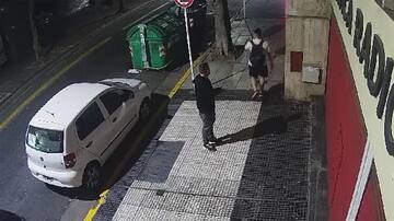 Hasta Javier Milei condenó el hecho: tres chilenos detenidos por ataque a partido político opositor en Argentina