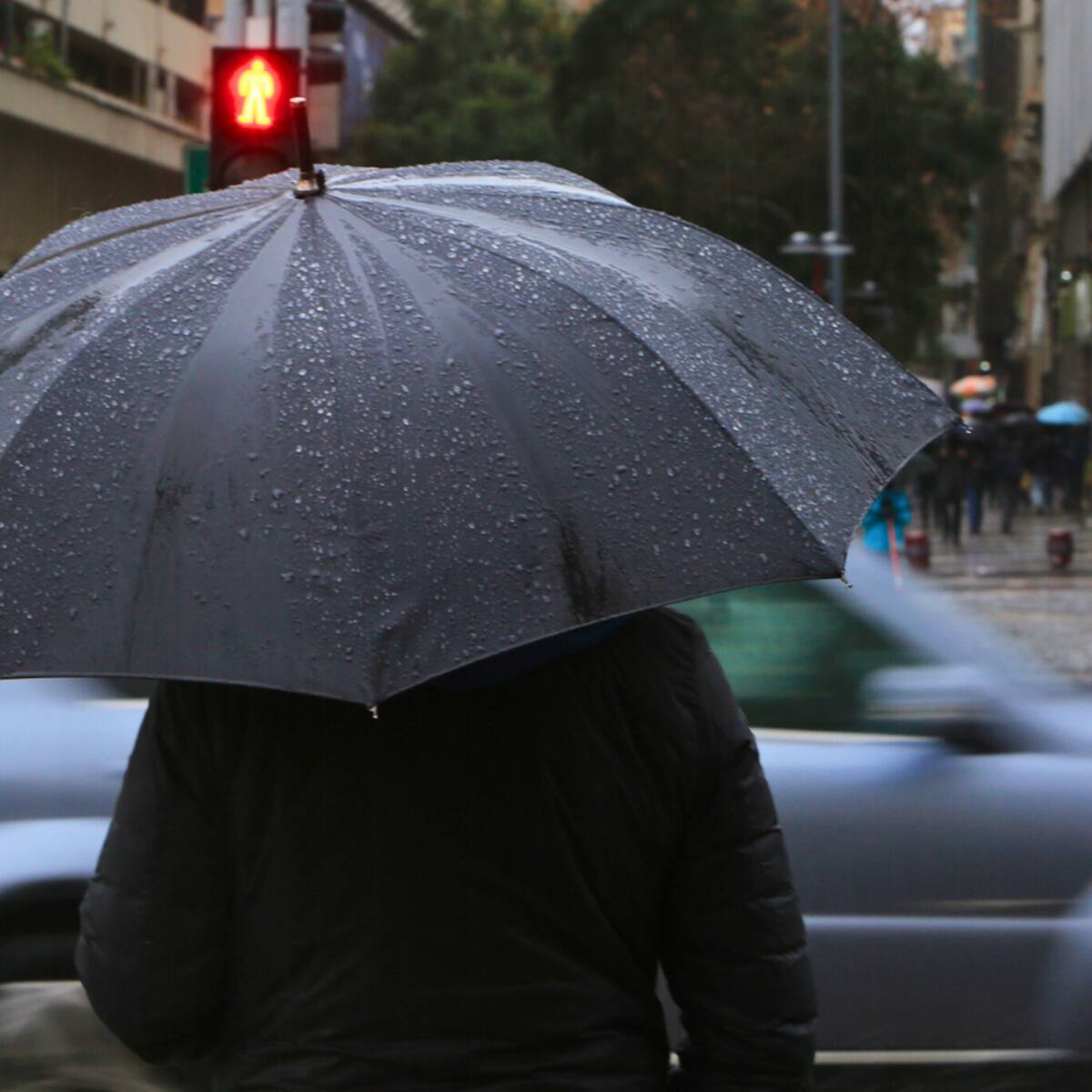 Lluvia en Santiago: ¿Cuántos milímetros caerán este viernes 15 de agosto en la región Metropolitana?