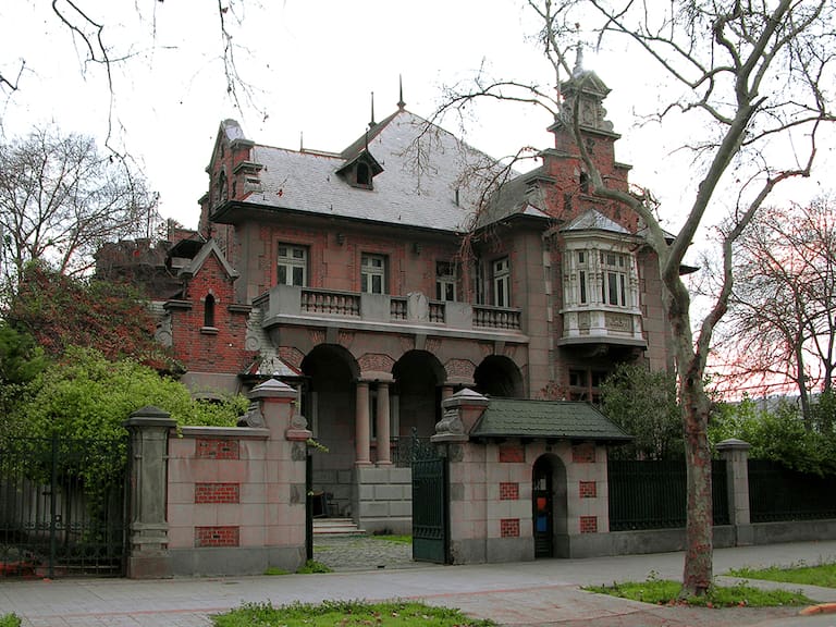 Fundación Salvador Allende