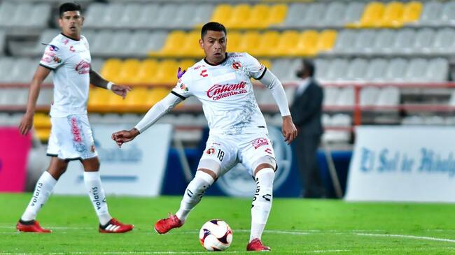 PACHUCA, MEXICO - MARCH 08: Gonzalo Jara of Tijuana kicks the ball during the 10th round match between Pachuca and Club Tijuana as part of the Torneo Guard1anes 2021 Liga MX at Hidalgo Stadium on March 8, 2021 in Pachuca, Mexico. (Photo by Jaime Lopez/Jam Media/Getty Images)