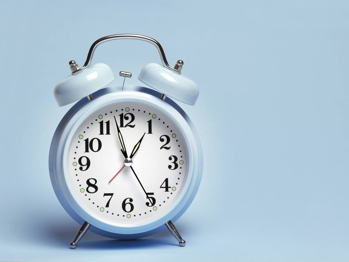 Cambio de hora en Chile 2024: en qué fecha parte el horario de verano y cuáles son los consejos para adaptar la rutina de sueño