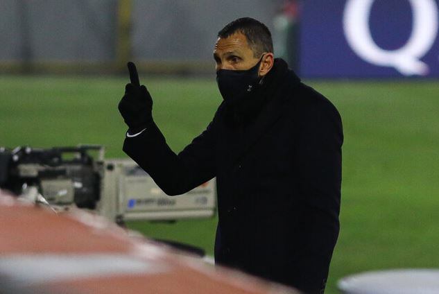 Gustavo Poyet pide refuerzos para la UC: "Me gustaría traer a alguien que nos pueda ayudar a dar un pasito más adelante"
