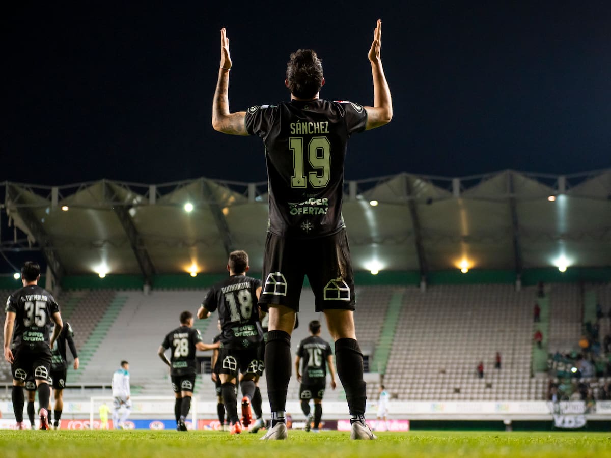 Antes de la “final adelantada”: Deportes Temuco vence a Santiago Wanderers y le da una mano a Cobreloa en la Primera B