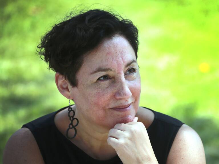 «Me quedé en cama por una semana»: Beatriz Sánchez cuenta cómo vivió la derrota del Apruebo en el plebiscito