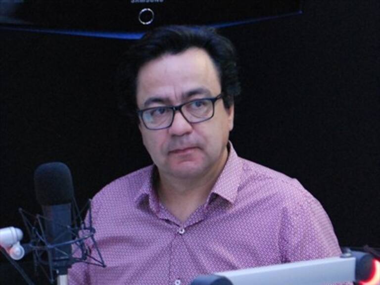 Analista político Claudio Fuentes dejará su cargo en la UDP por acusación de plagio