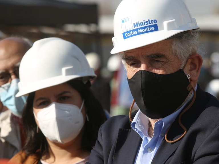 Ministro de Vivienda inaugura plan habitacional en La Granja: buscará doblar entrega de viviendas durante este año