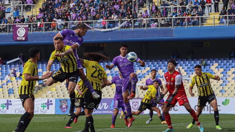 clásico penquista entre Fernández Vial y Deportes Concepción