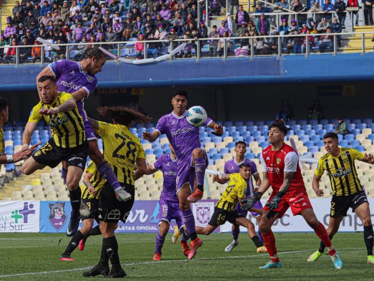 clásico penquista entre Fernández Vial y Deportes Concepción