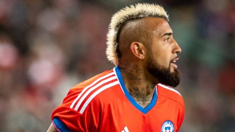 Arturo Vidal se burla de la U en Twitch: "Están malos los chunchos"