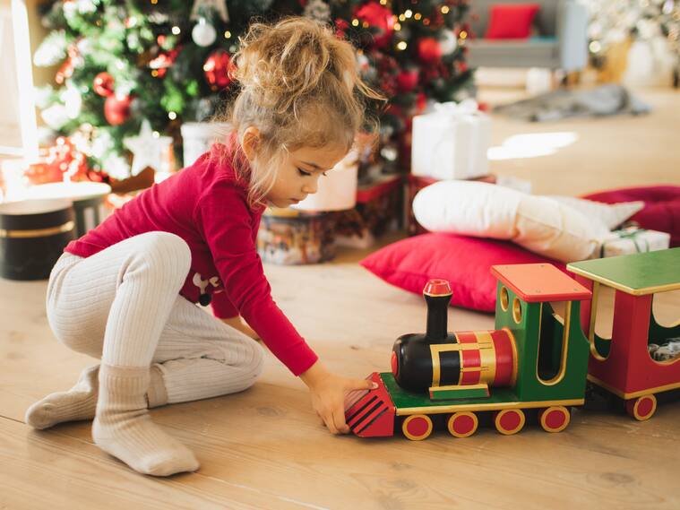 Qué tipo de juguetes navideños pueden ser peligrosos para los niños: estos son los más comunes