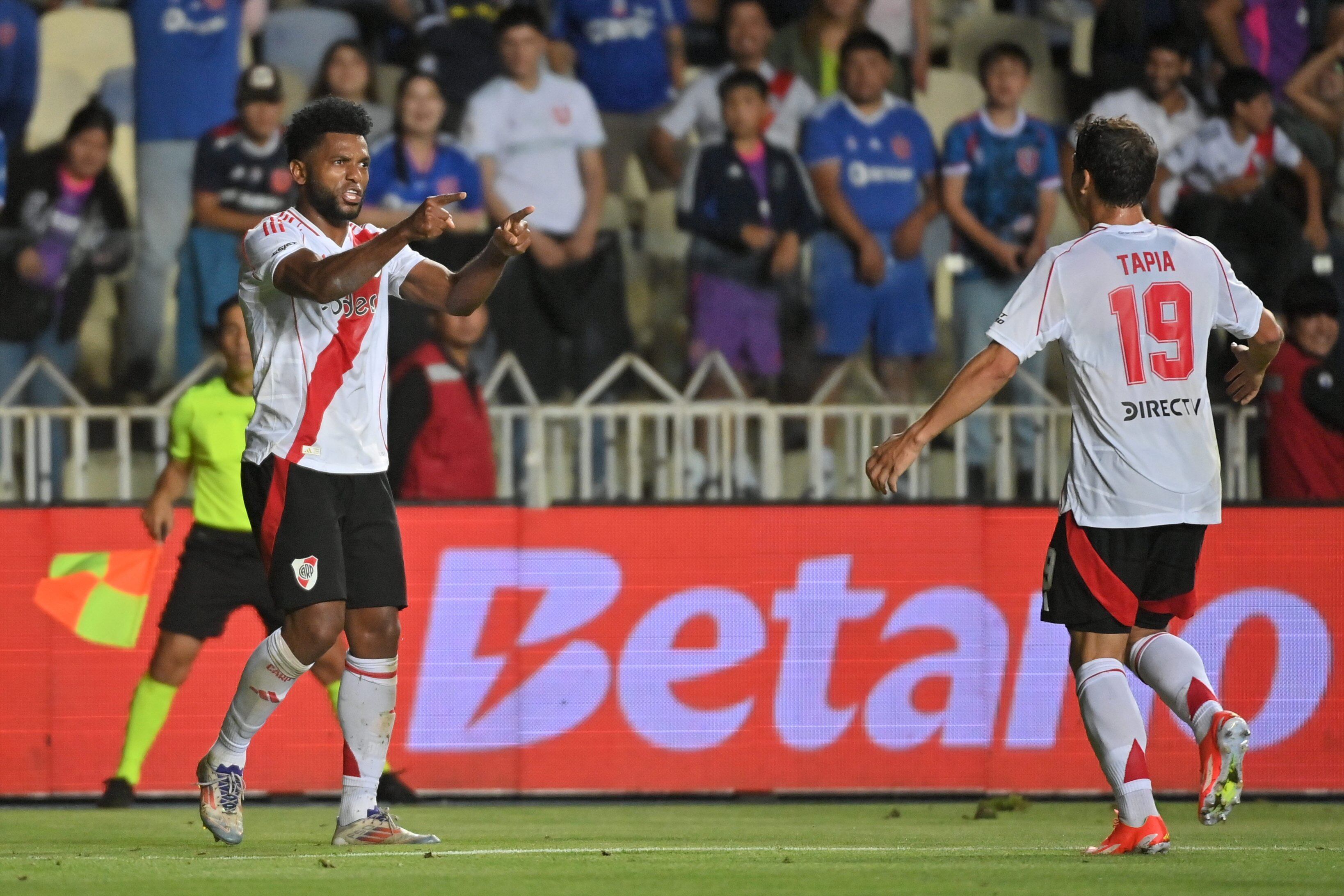 Prensa argentina aplaudió de pie el debut de Gonzalo Tapia en River | X: River