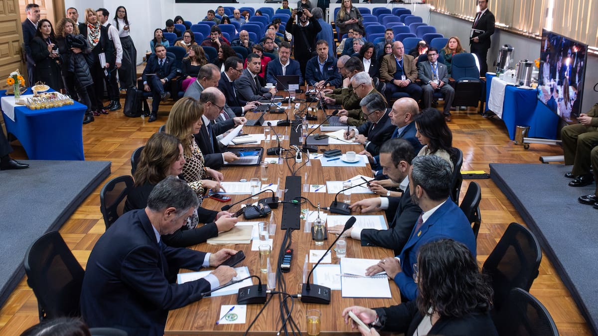 Comisión de Seguridad del Senado sesionó en San Bernardo tras plan de atentado contra el alcalde Christopher White