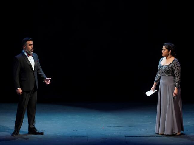 Javier Weibel y Yaritza Véliz