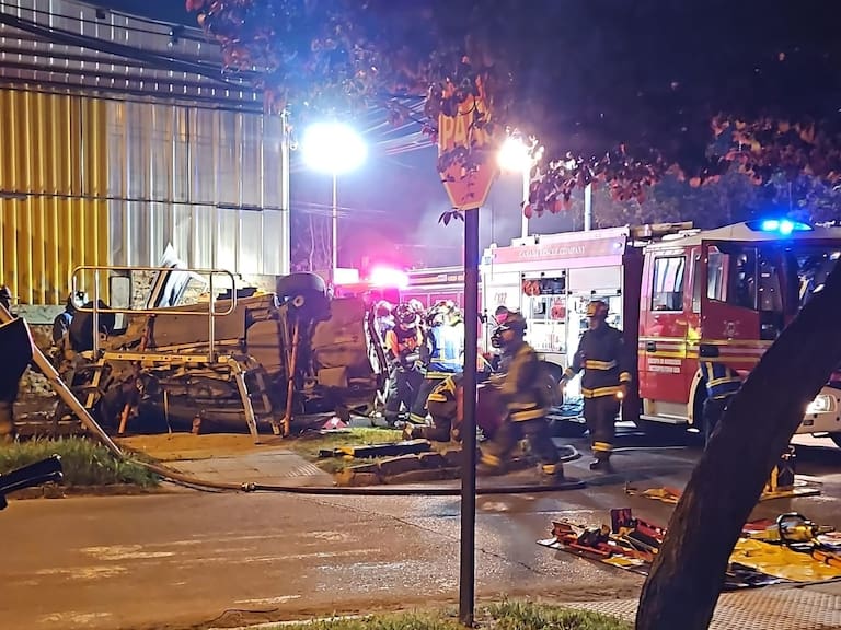 Impactante choque en El Bosque deja dos personas muertas y un herido en riesgo vital