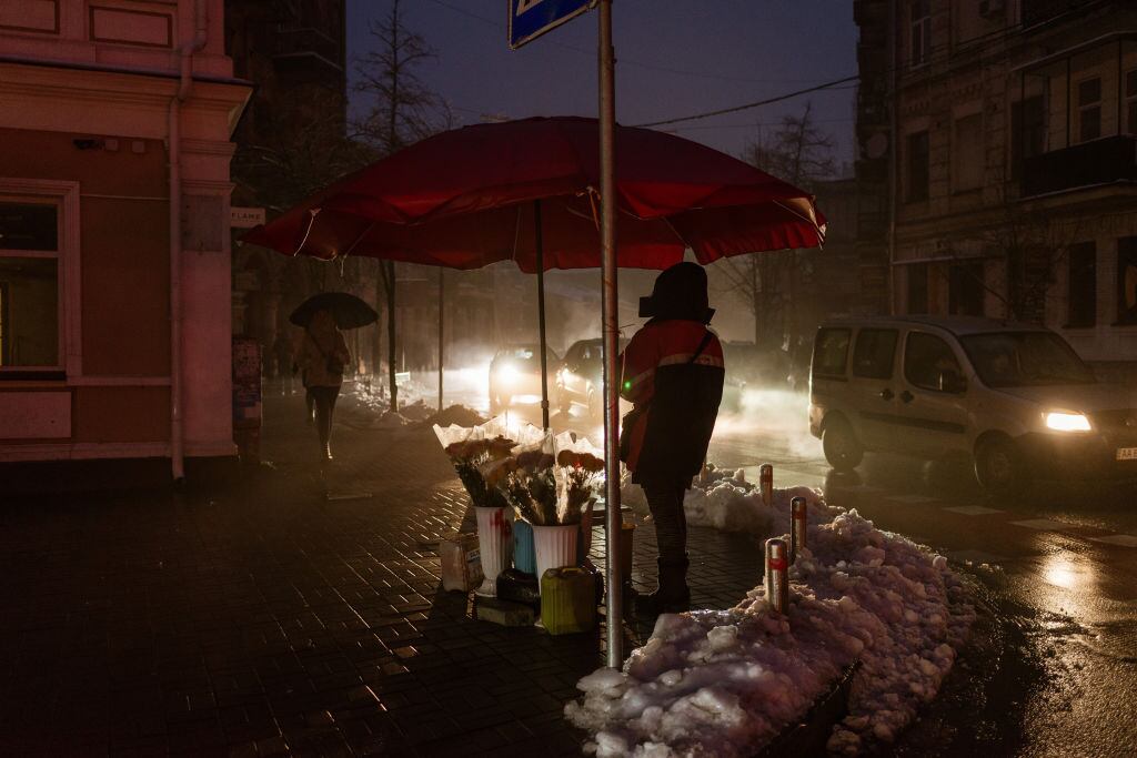 Los suministros de energía y agua siguen sin regresar en su totalidad a Kiev
