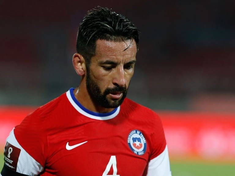El complejo momento del hermano de Mauricio Isla: destapan que estaría en prisión preventiva por supuesto delito