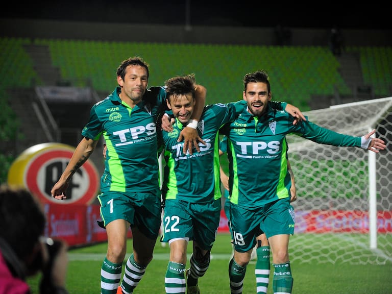 “Me hubiese gustado retirarme en Santiago Wanderers... No era tan difícil, pero no se dio”