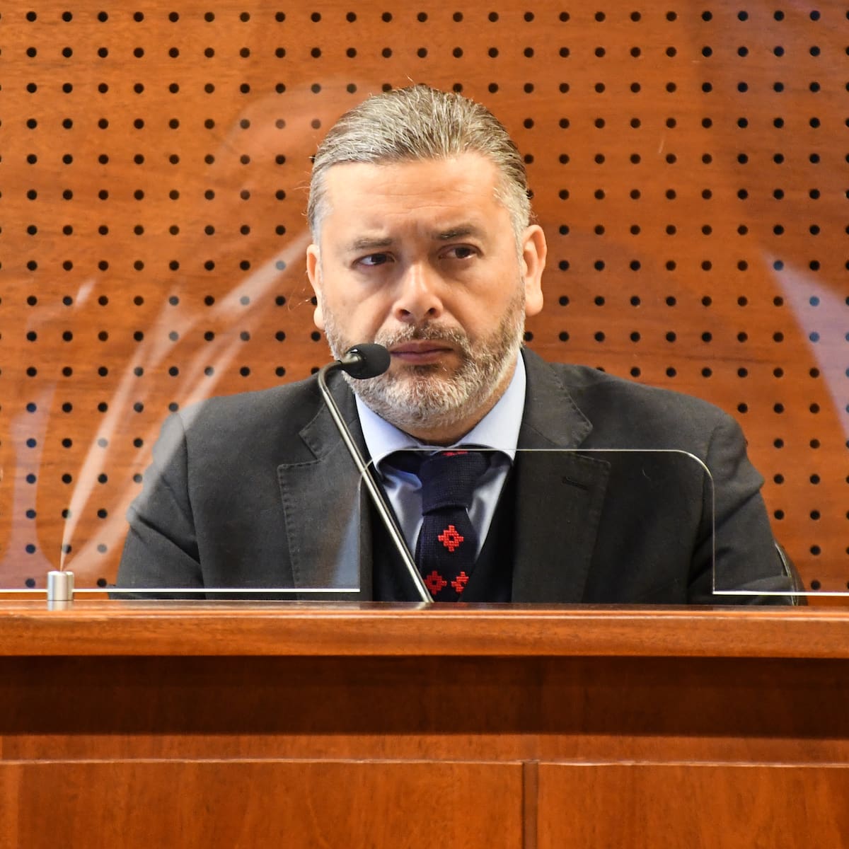 Afirman que Corte Suprema removió al juez Daniel Urrutia por mal uso de licencias médicas