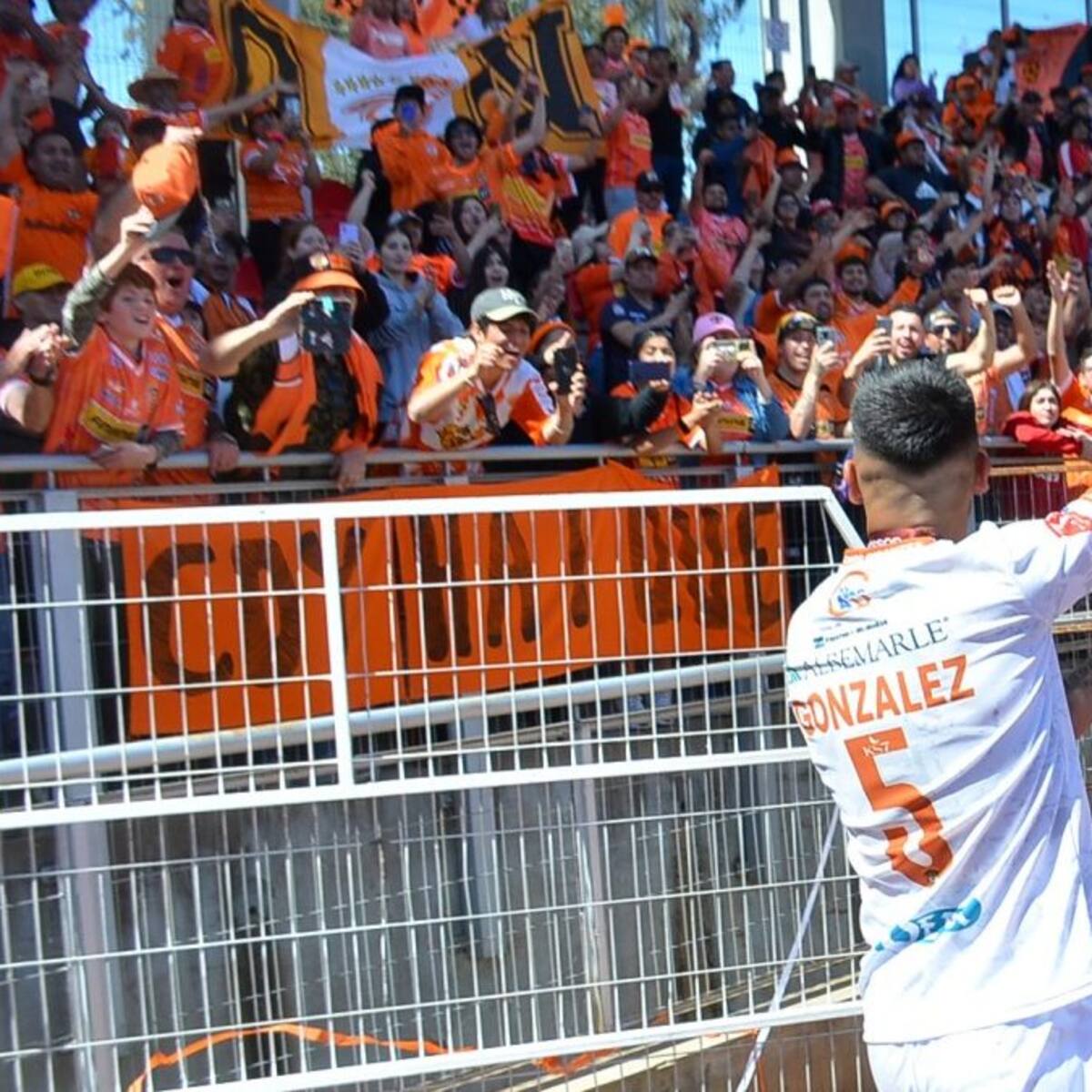 «Felicitaciones y nos vemos el próximo año»: La U, Colo Colo y la UC saludaron a Cobreloa en su regreso a Primera División