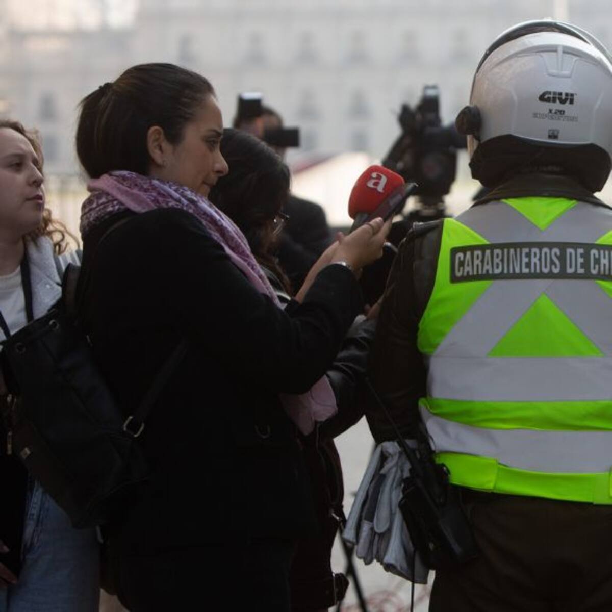 Se hicieron pasar por la PDI: violento robo termina con dos sujetos detenidos en Conchalí