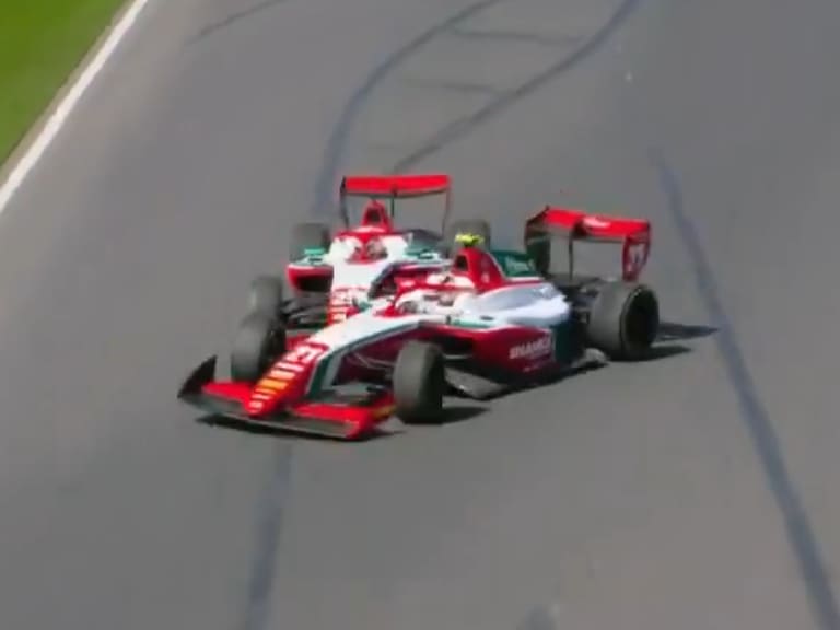 Del mismo equipo y en la primera vuelta: el torpe choque que retrasó el inicio de temporada de la Fórmula 1