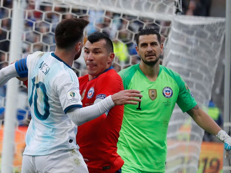 Habilitan a Messi para jugar con Argentina pese a que fue expulsado en el último partido oficial ante Chile