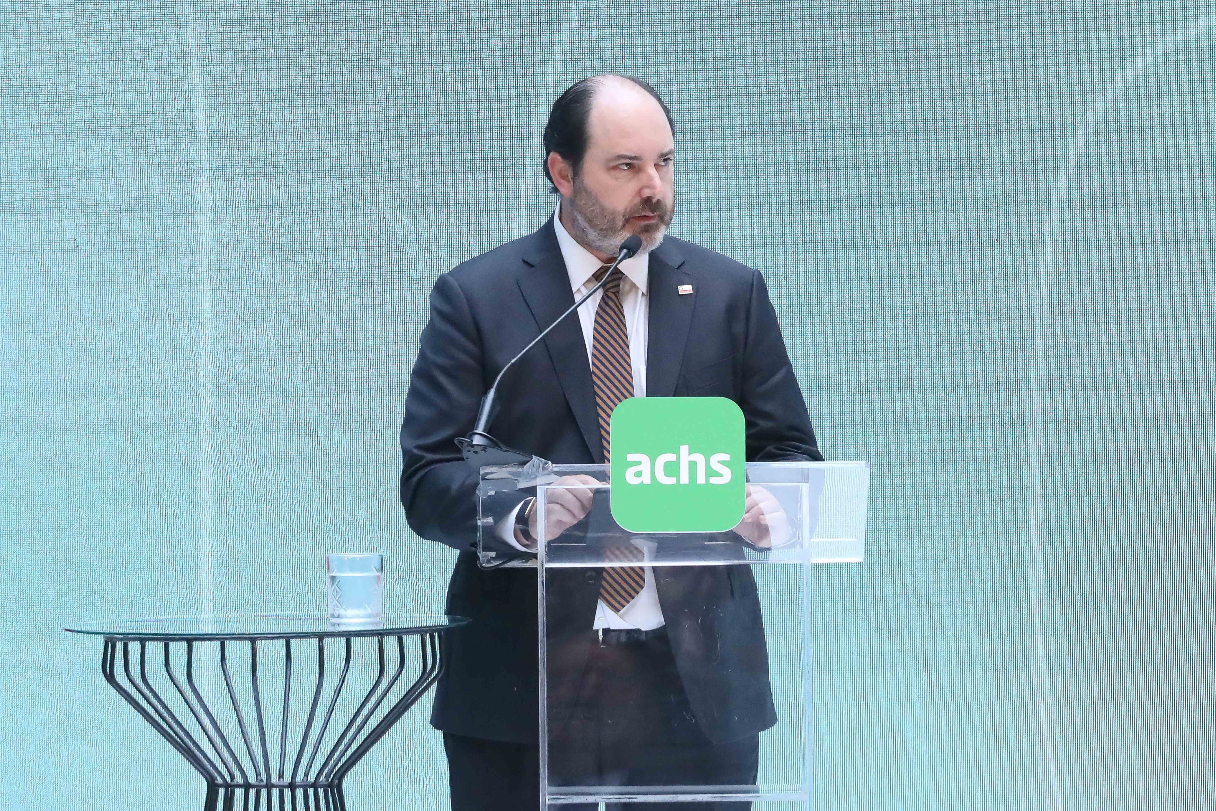 1 de mayo de 2026 / SANTIAGO
El Presidente José Antonio Kast, junto a la primera dama María Pía Adriasola, y el ministro de Trabajo, Tomás Rau, participa en conmemoración del 1 de mayo en el Hospital del Trabajador. En la imagen, Tomas Rau, Ministro del Trabajo y Previcion Social.
FOTO: SEBASTIAN BELTRAN GAETE / AGENCIAUNO