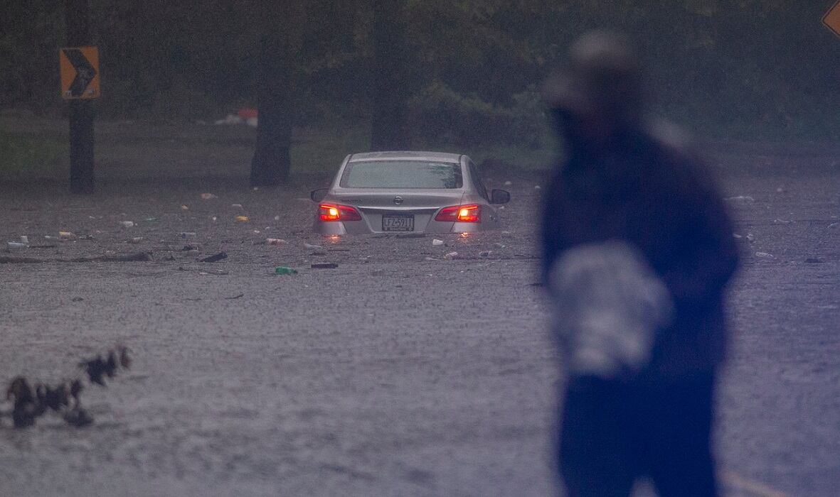 Inundaciones en Filadelfia por los efectos del Huracán Isaías