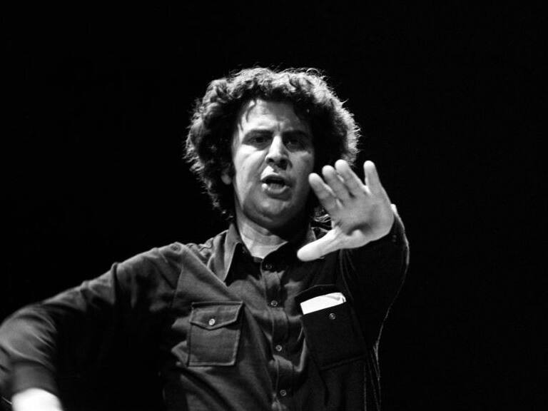 A los 96 años murió Mikis Theodorakis, compositor de «Zorba»