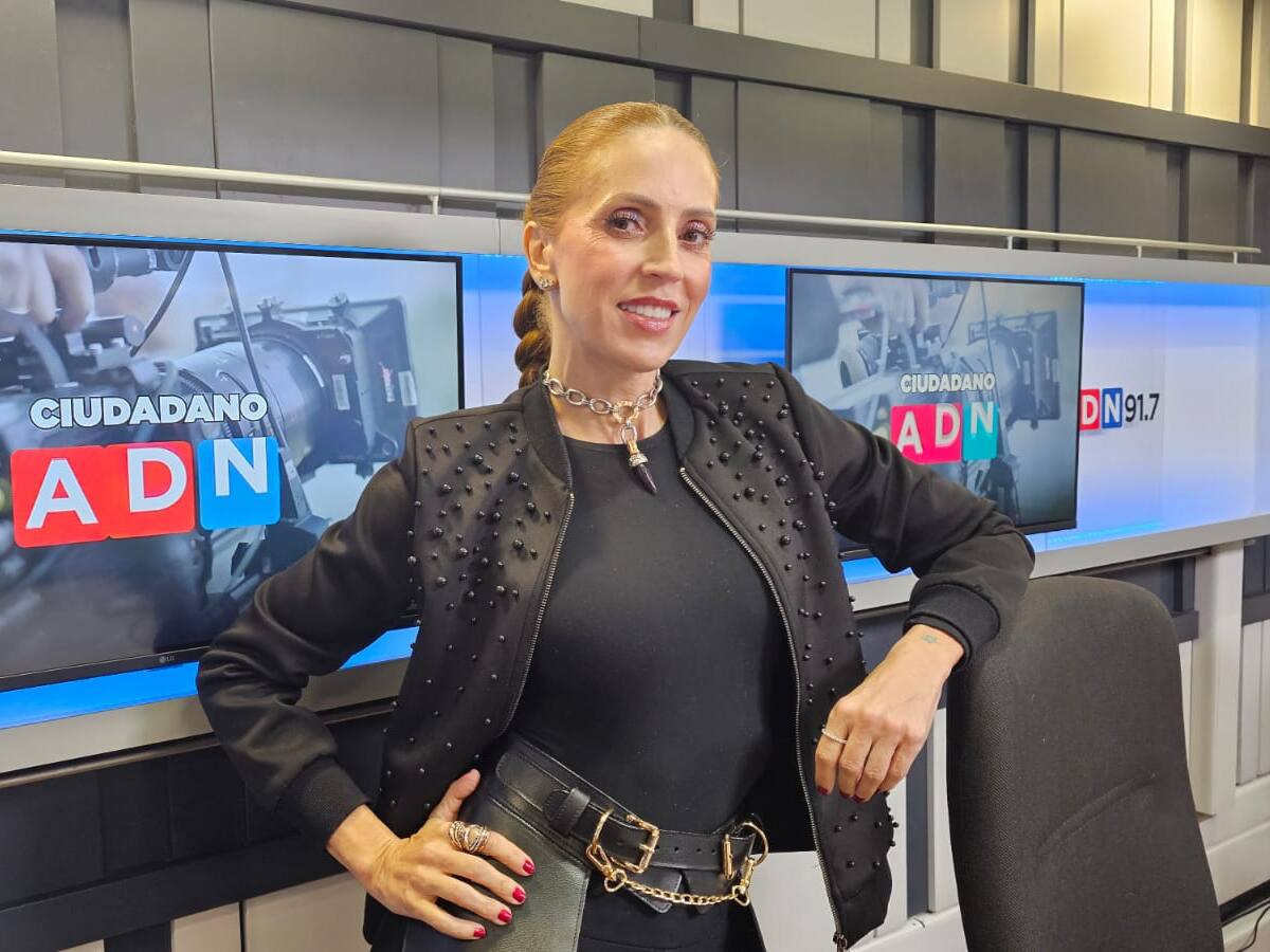 Alejandra Azcárate regresa a Chile con su monólogo “Lo que se permite, se repite”: “Chile y yo tenemos una relación estable desde 2018”