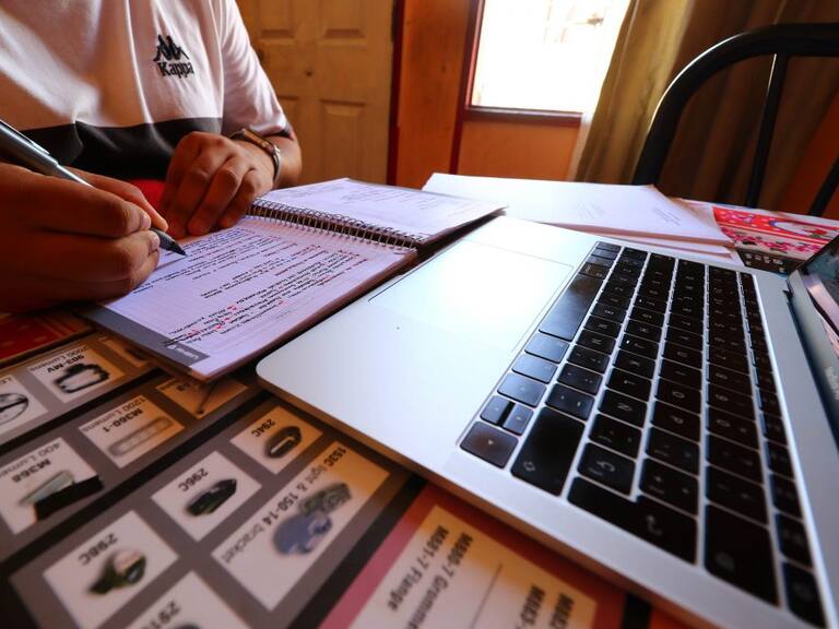 clases presenciales educación superior (referencial)