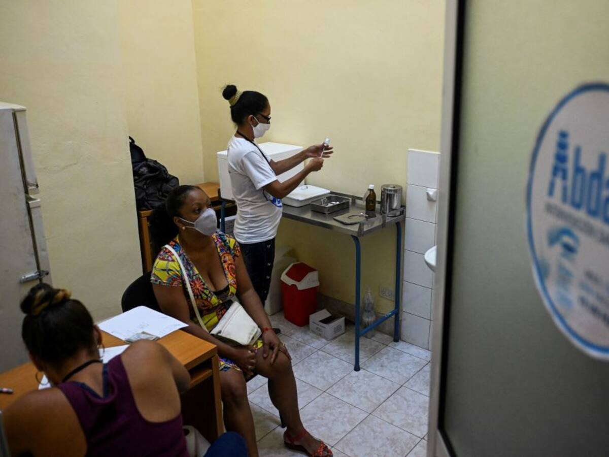 Cuba estima que vacunarán contra el Covid-19 al 90% de la población en noviembre