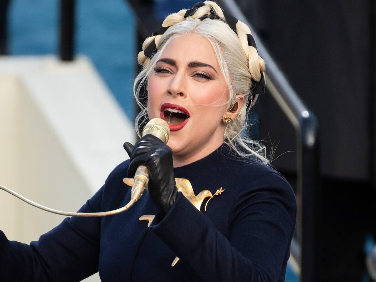 Policía de Los Ángeles detuvo a cinco personas por el secuestro de los perros de Lady Gaga