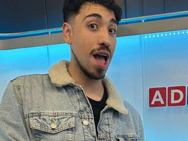 Diego Urrutia celebra el millón de seguidores en redes sociales con campaña anti cyberbullying