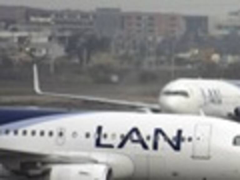 LAN inauguró primer vuelo comercial entre Santiago y Dalcahue