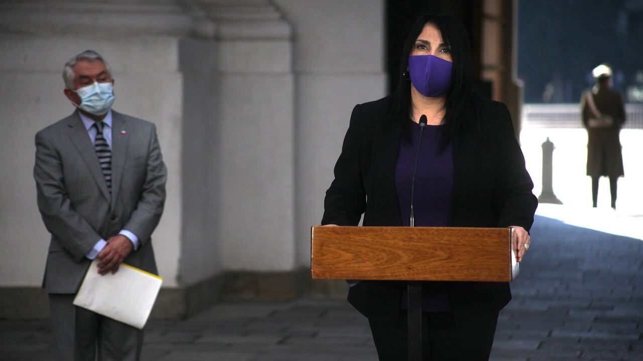 Ministra Karla Rubilar
