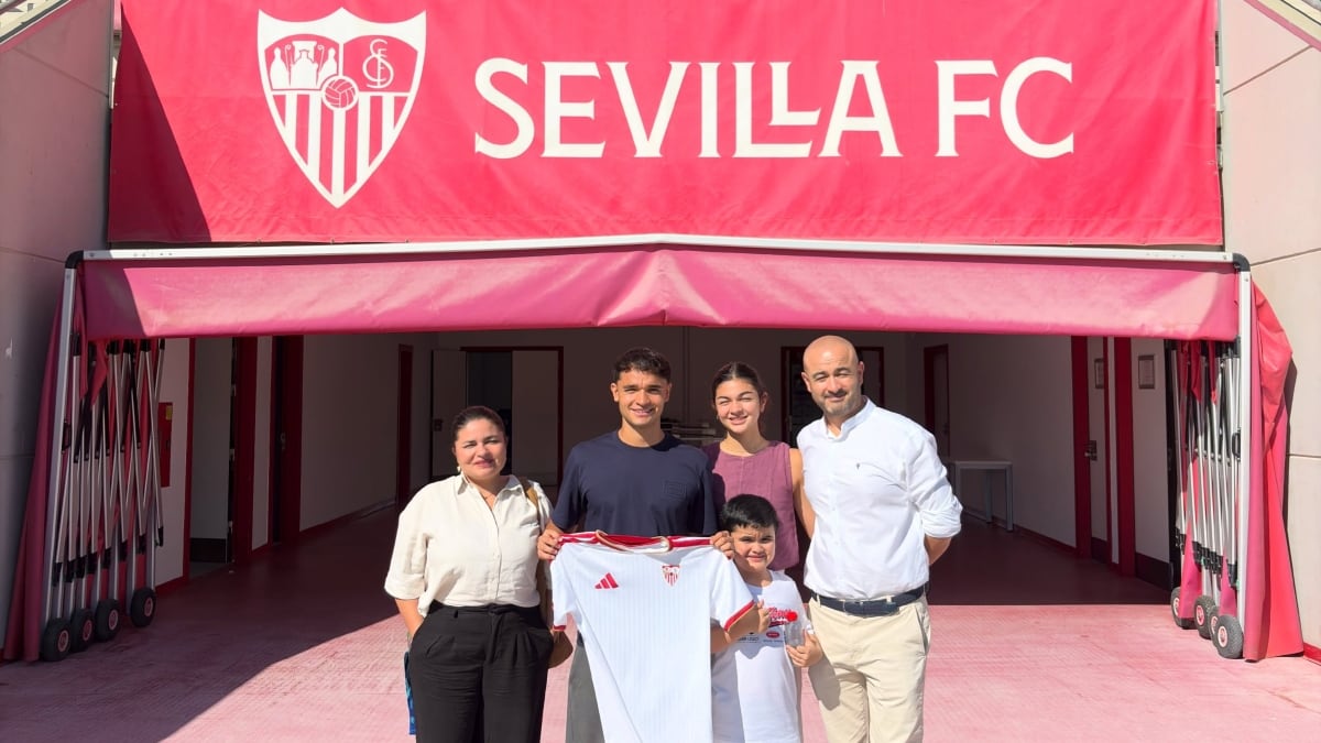 “Tiene un nivel muy alto para el fútbol chileno; ojalá pueda triunfar en Europa y ser un aporte para la selección”