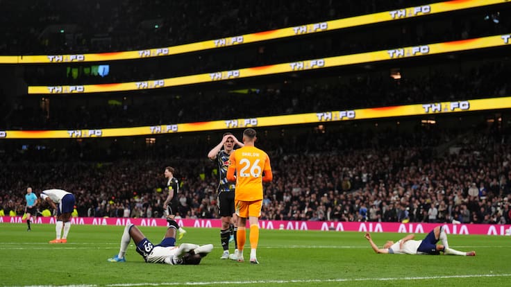 “Una liga seria”: la regla incumplida por un arquero en la Premier League y que complicó a su equipo