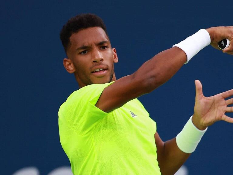 Félix Auger-Aliassime sigue sin levantar cabeza y ahora se despidió en la primera ronda del US Open 2023