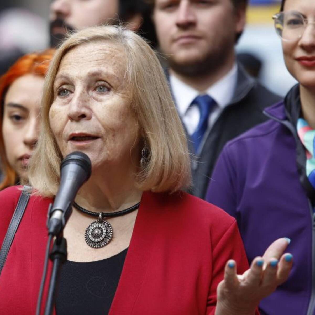 Diputada Helia Molina: «No quiero hacer apología del Gobierno, pero hay que reconocer que la agenda social sobrepasa el marco ideológico que tiene que ver con la equidad de género»