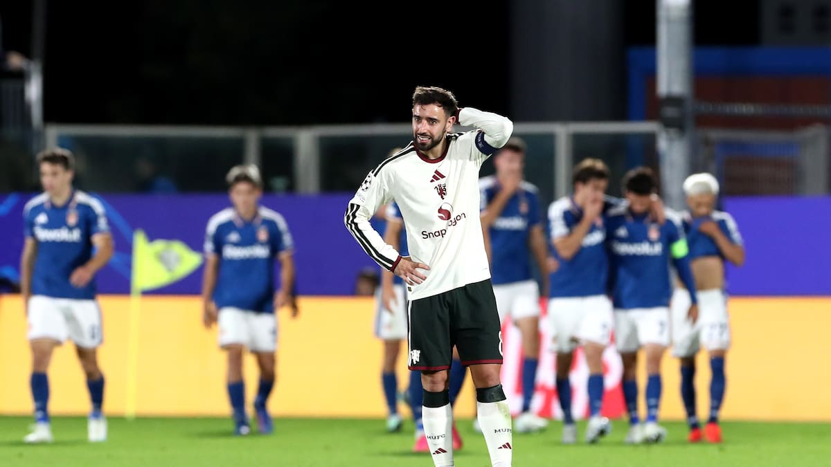 Batacazo en la Champions: Manchester United sufre humillante derrota ante Como y profundiza su crisis